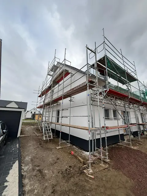 Gerüst am Neubau – GerüstBau JS (86)