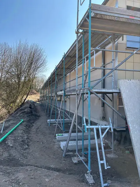 Gerüst am Neubau – GerüstBau JS (97)