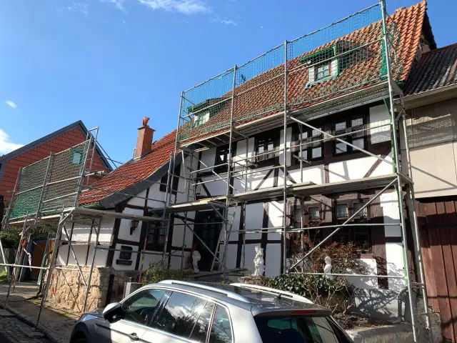 Gerüst an historischem Gebäude – GerüstBau JS (20)