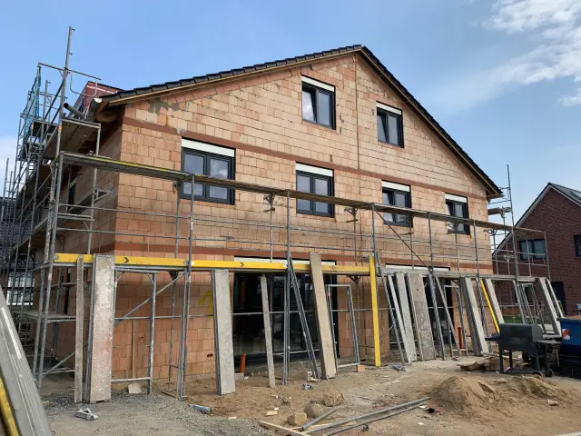 Gerüst am Neubau – GerüstBau JS (104)