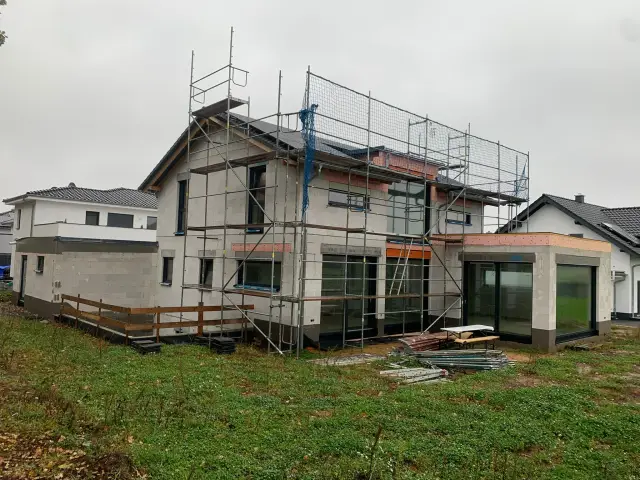 Gerüst am Neubau – GerüstBau JS (109)